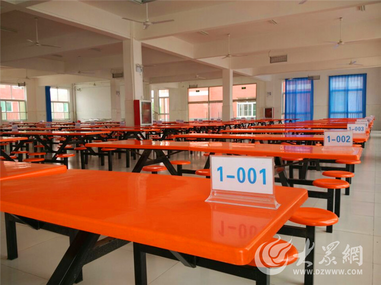 齐河县城乡教育均衡用力 村小宿舍建出大学范