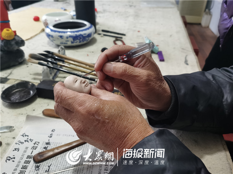 老人出行